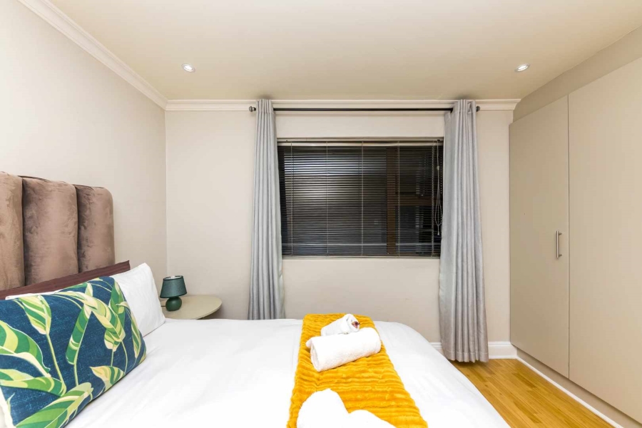 2 Bedroom Property for Sale in Sea Point Western Cape
